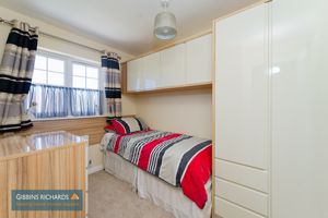 Bedroom- click for photo gallery